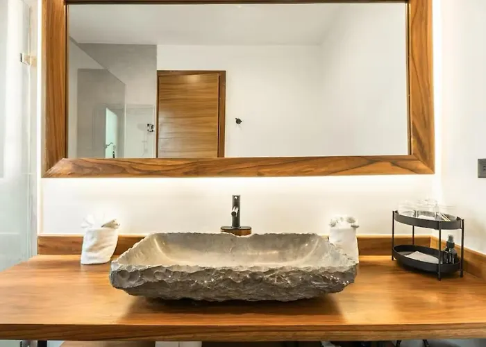 Casa Luv 4br 4ba Downtown 2 Private Pools *
